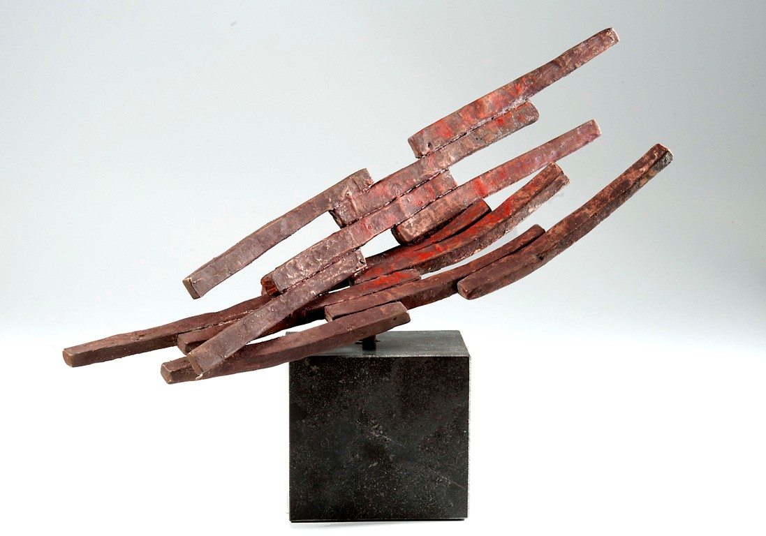 Rocking Elements - bronze - 33 cm